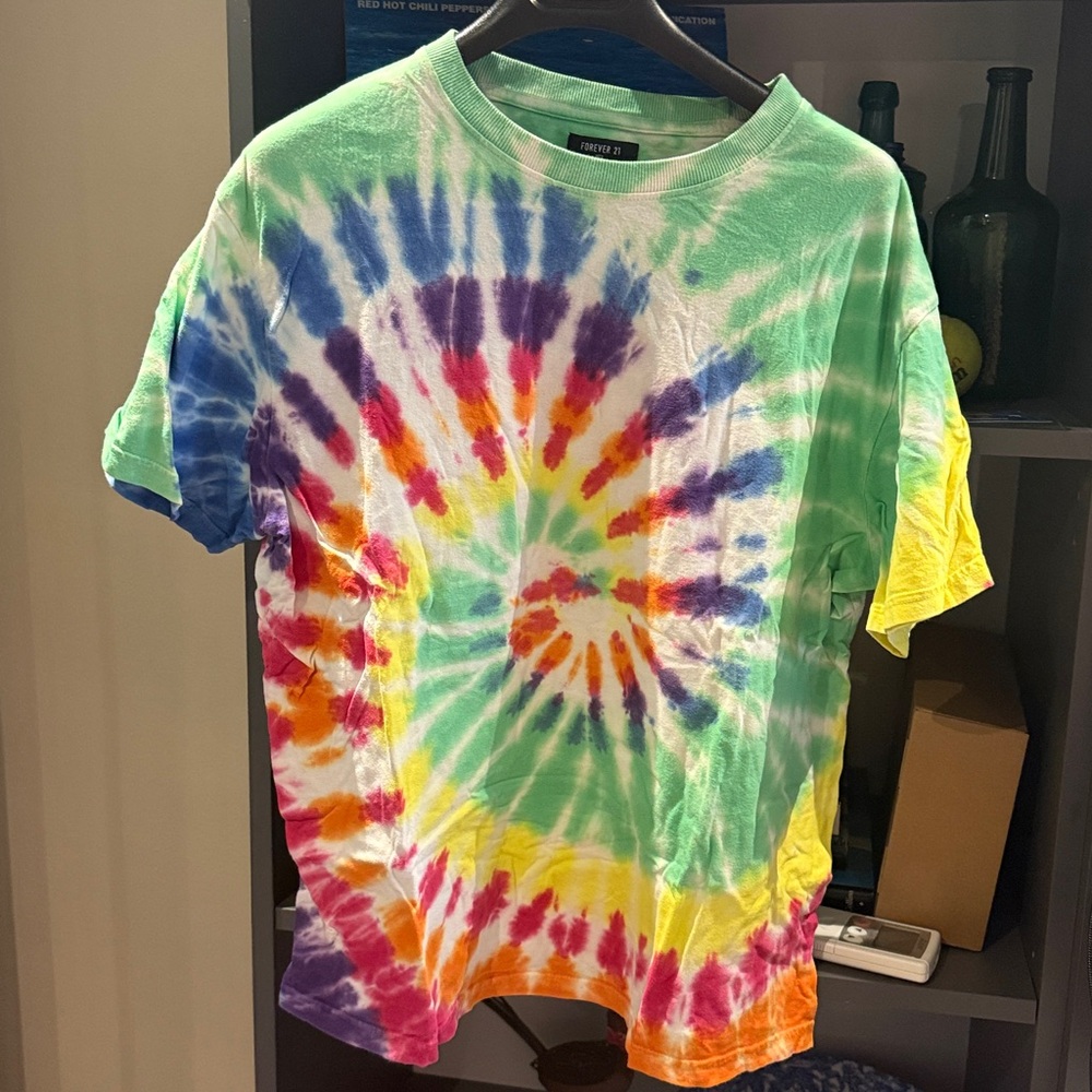 Forever 21 Men Multicoloured Tshirt